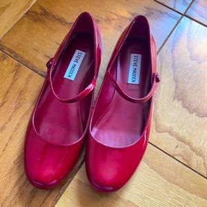 Steve Madden patent leather Mary Jane shoes